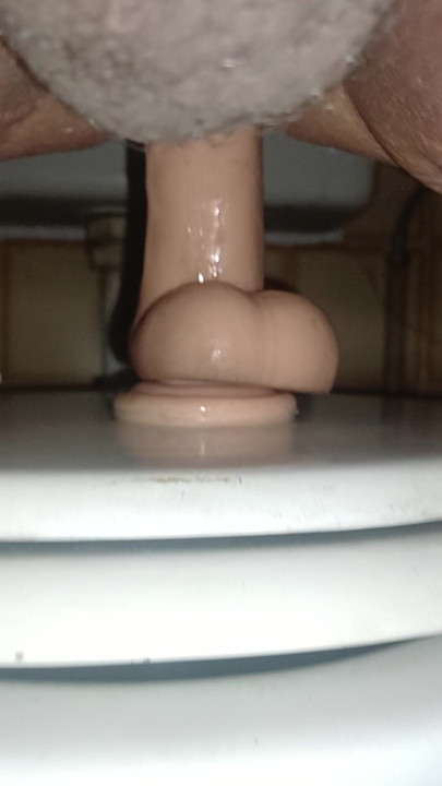ryding me self in the ass