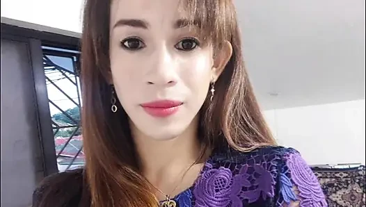 Emmek iyi kadın kılıklı kadın