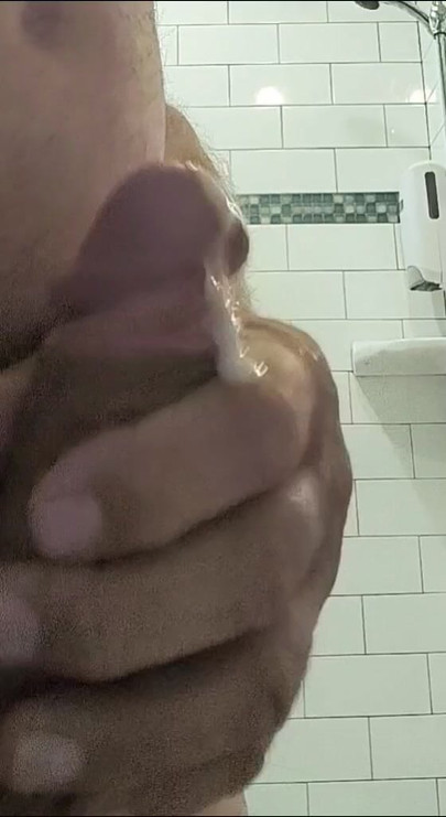 น้ําแตกแบบสโลว์โมชั่น