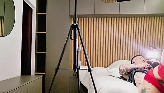 Seksi Iç Çamaşırı Giyip Kayınbiraderimle Seks Yapıyorum, O Da Filmi Çekiyor.