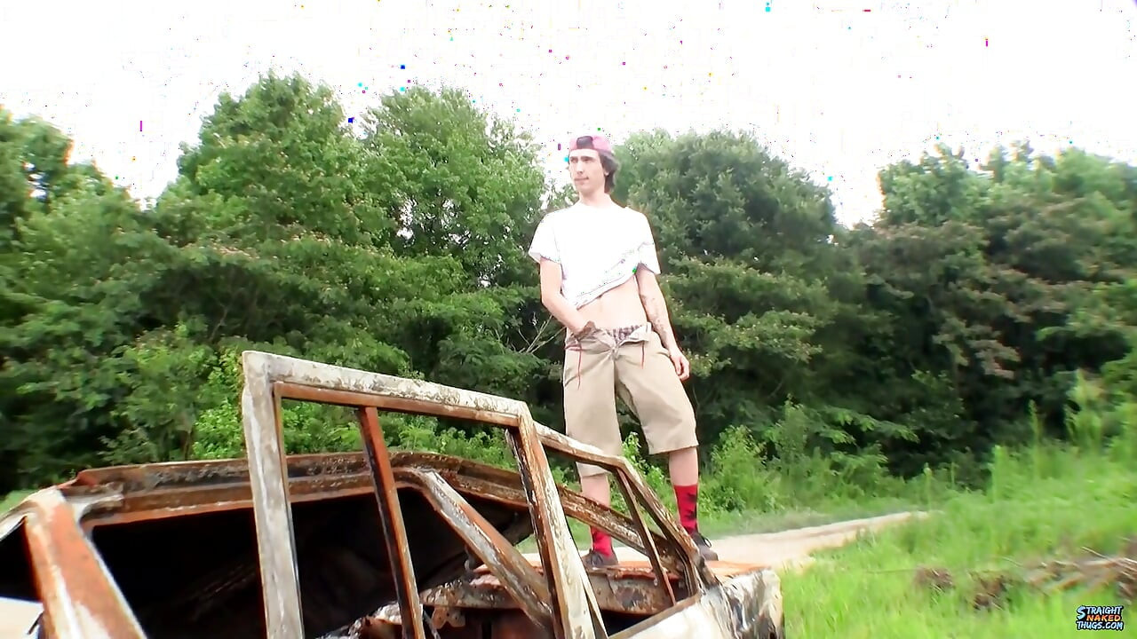 Bura larka shn uske lnd ko jhatka deta hai