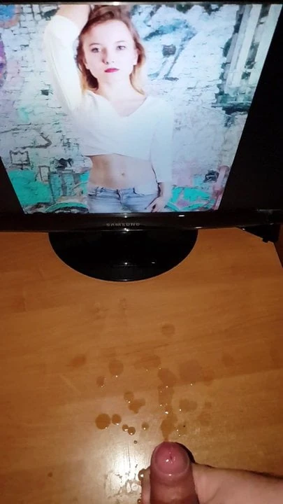 cum on  Oliwia PL