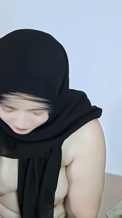 Sexy Hijab Village Chief Gets Slippery Oil Treatment All Over Her Chubby Body - Minokiiko | Clip 1