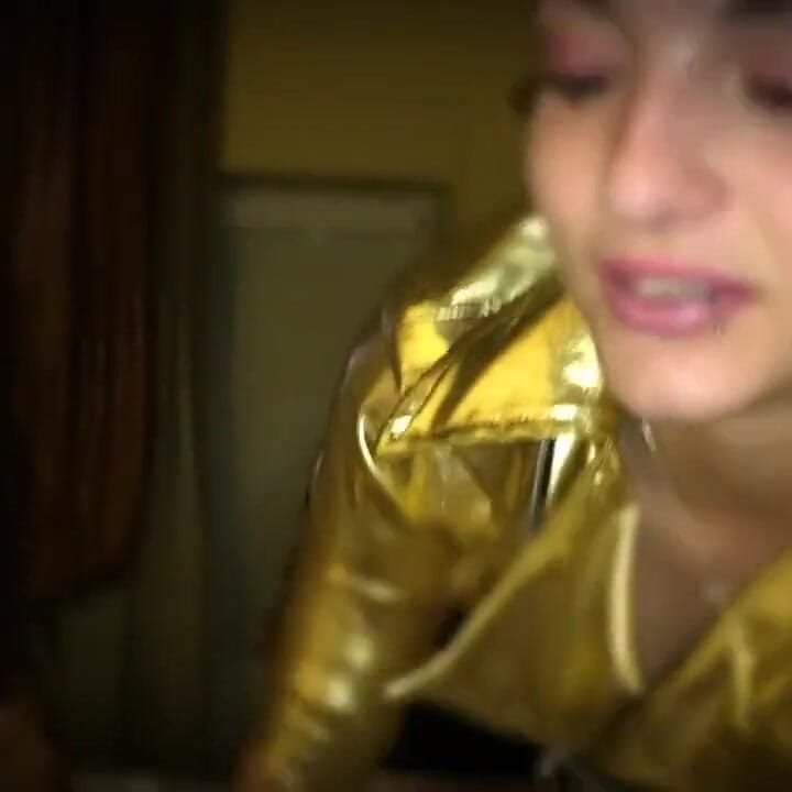 Stoyca ในชุดโกลด์ ตอน 1