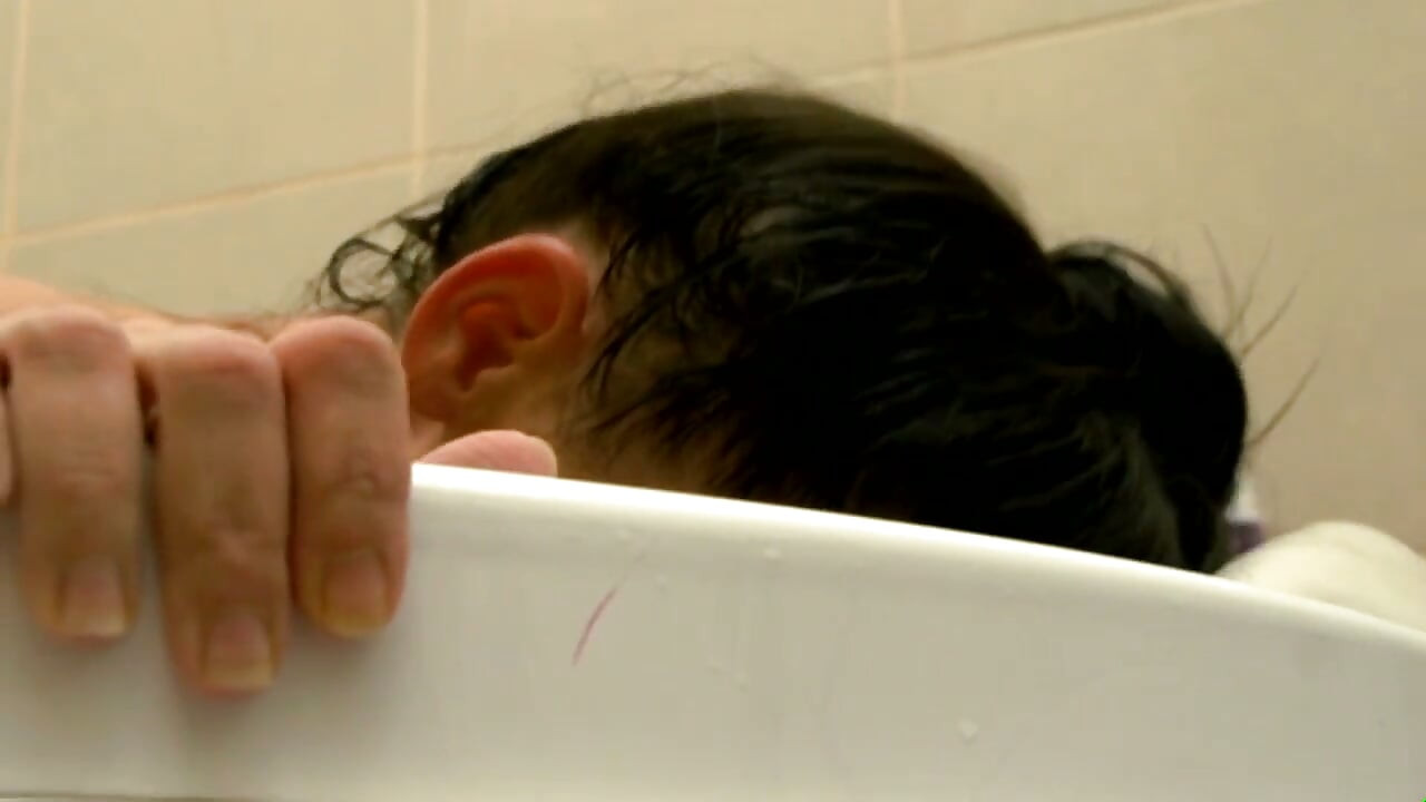 La pisse Mia Diamond - scène n ° 01