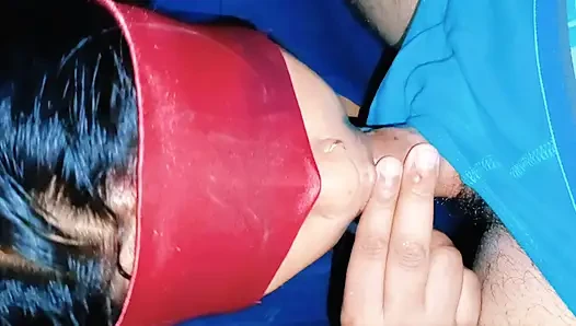Desi sister in law inserted the dewar big penis inside her throat. Cumshot in mouth and indian bhabhi face fucking video