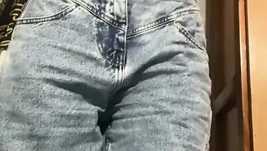 Schoolgirl 18+ IN PAJAMAS. SLIP-UP