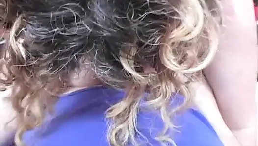 Kurvige pralle lutscht beim ersten porno-shooting eier