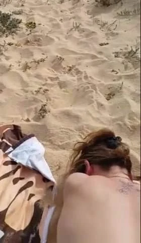 levrette a la plage