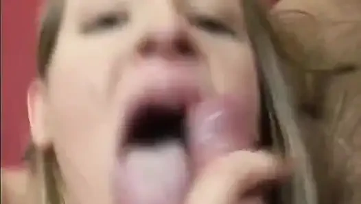 Jessica Rizzo präsentiert zwei szenen mit schlampen, die es lieben, schwanz zu lutschen 02