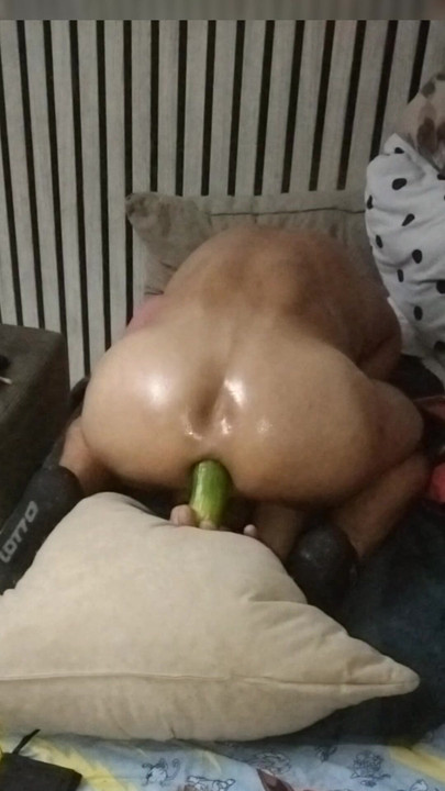 Oblikovana guza jaše dildo