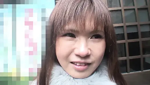 Tante seksi jepang dengan memek mupit dicrot di dalam