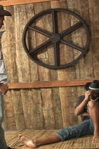 若い角質ゲイのホットな恋人たちがファックします。濡れたケツの穴のための巨根NR 7