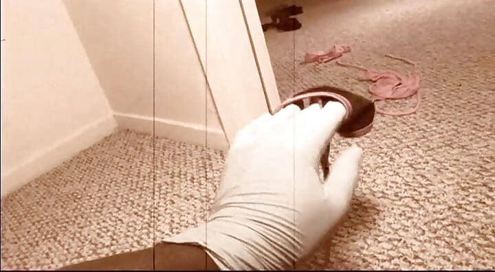 De belles jeunes filles noires à gros cul se font baiser et éjaculer dans la chatte par des bites noires monstrueuses