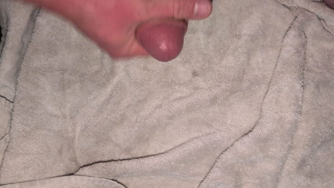 Ispraznio sam jaja za prskanje sperme.