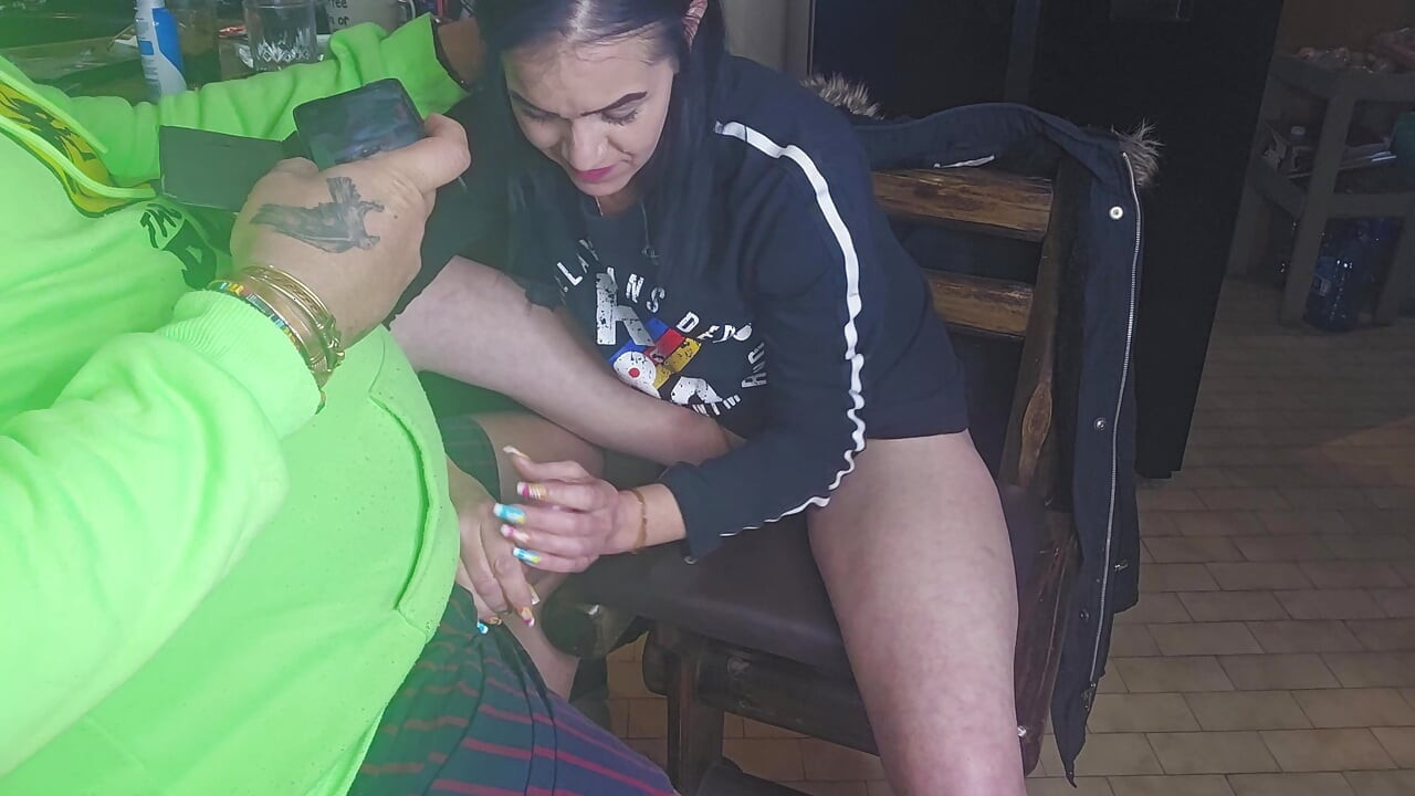 朋友女友用玻璃內褲幫我打手槍