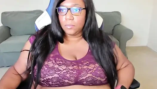 Göğüslerimle canlı yayın