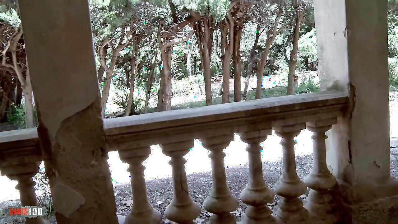 סטפאני טאראגו - מפוצצת כלבות ! בואו נמצא את רוח התאווה!