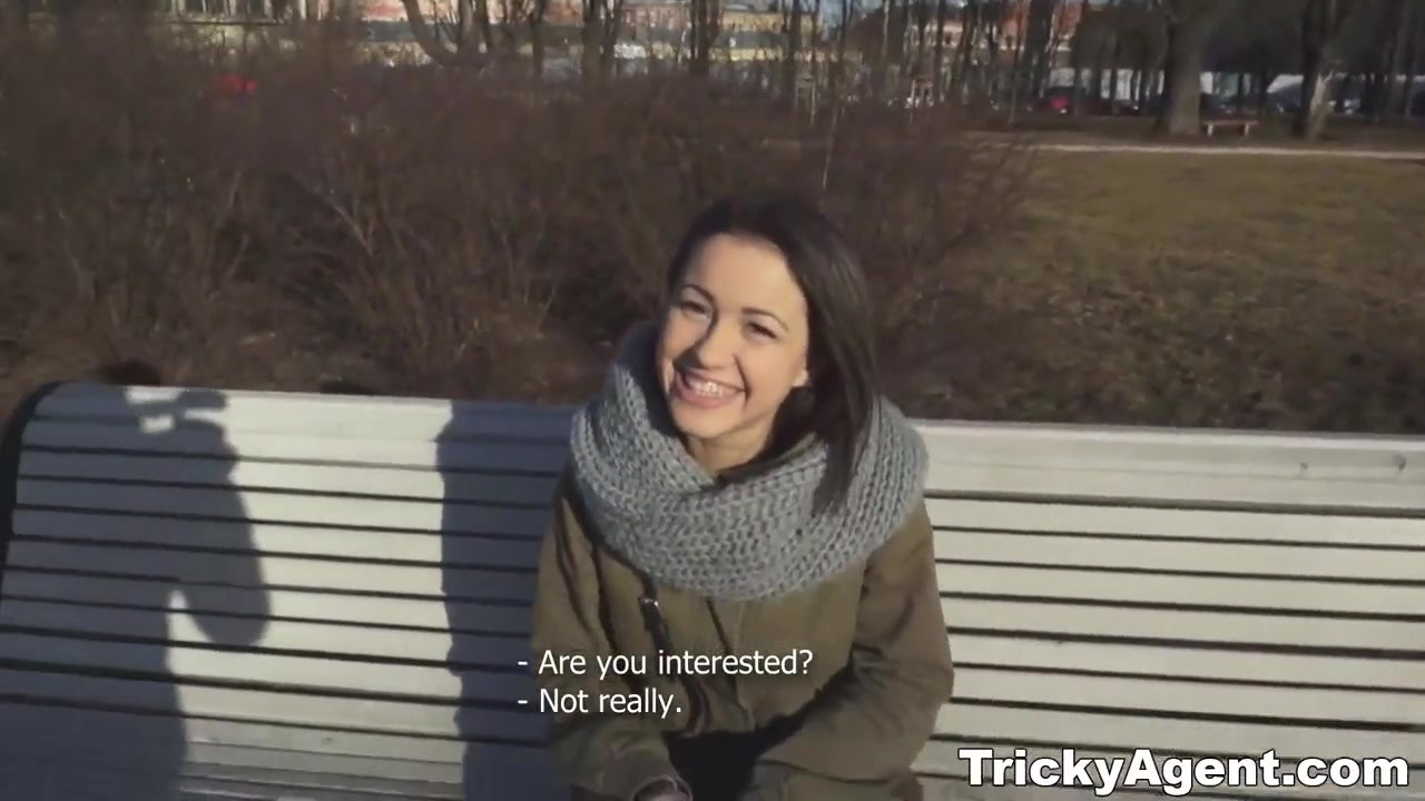 Tricky agent - 害羞的美女像荡妇一样乱搞