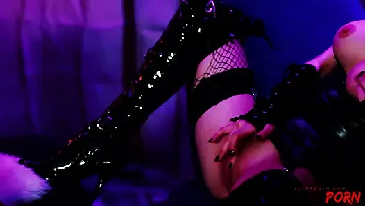 Louise Davis and Tamara Grace Live at the House of Pleasure