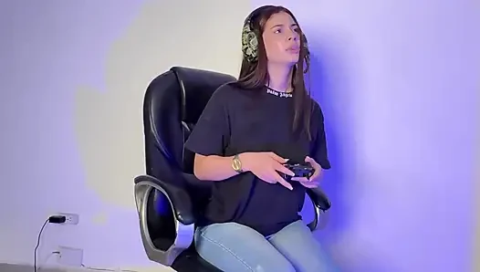 I Wet My Jeans While Playing with My Friends