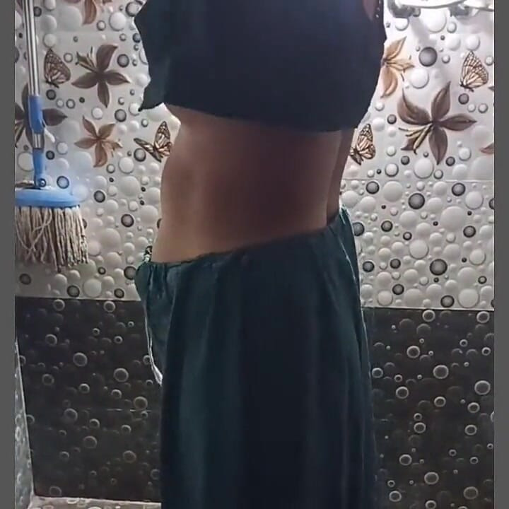 Sonal Bhabhi taking bath naked in the gathering