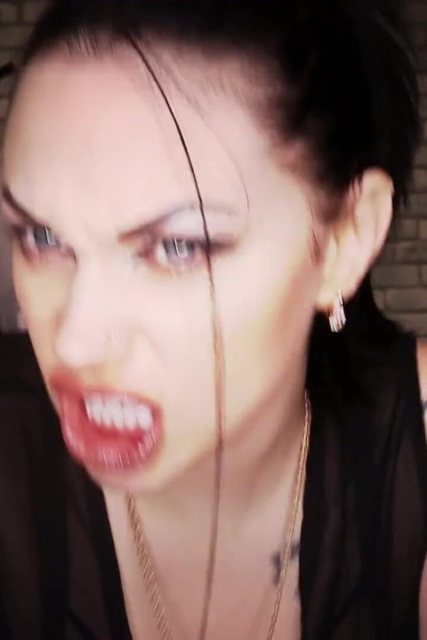 Worship my lips while I am get fucked by real man