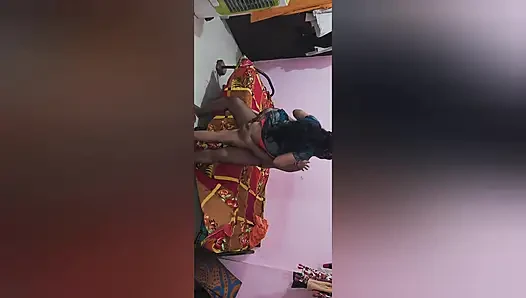 Aku menyetubuhi pembantuku