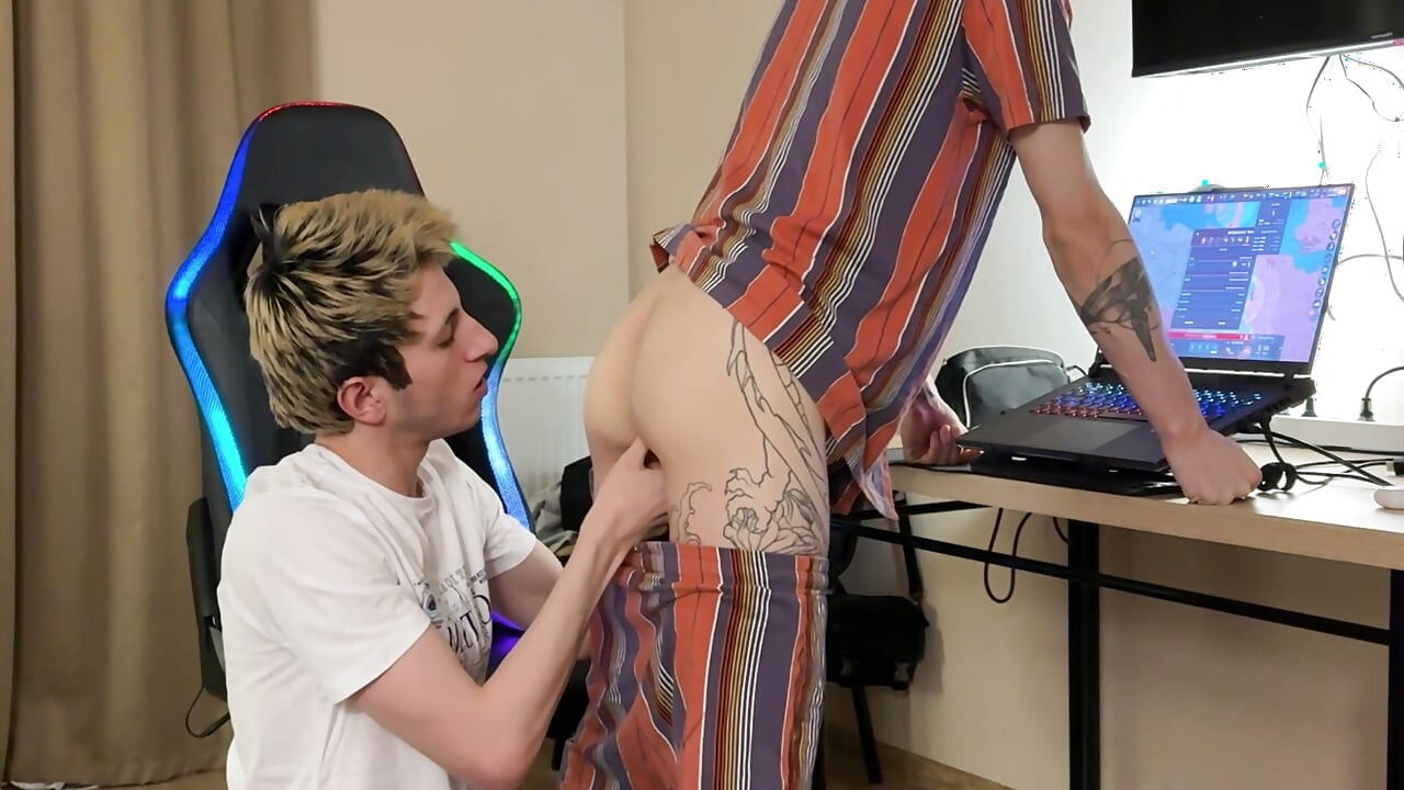 Part 2 Guy With Big Cute Guy's Tight,Throat And Anal