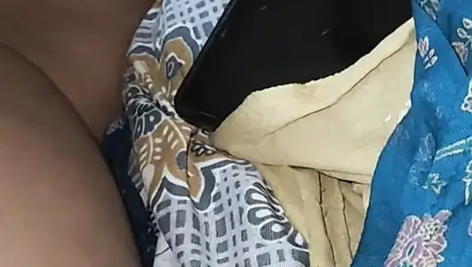 Desi Priya Bhabhi Give Footjob and Blojob Handjob Vum in Mouth