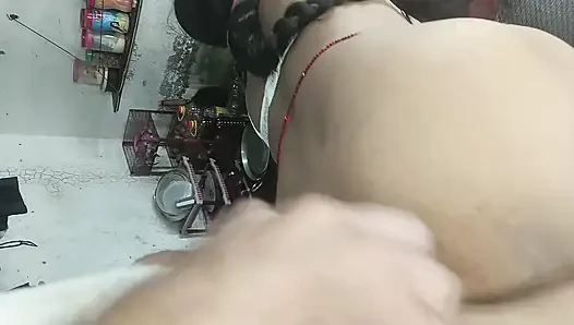 Kontol kakak ipar toket besar diisap dan dientot pantatnya gaya doggy posisi cowgirl menunggangi audio hindi