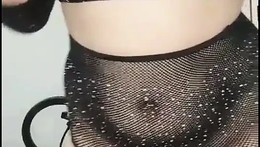 Türk kızı esmer kendini vibratör ile tatmin etti