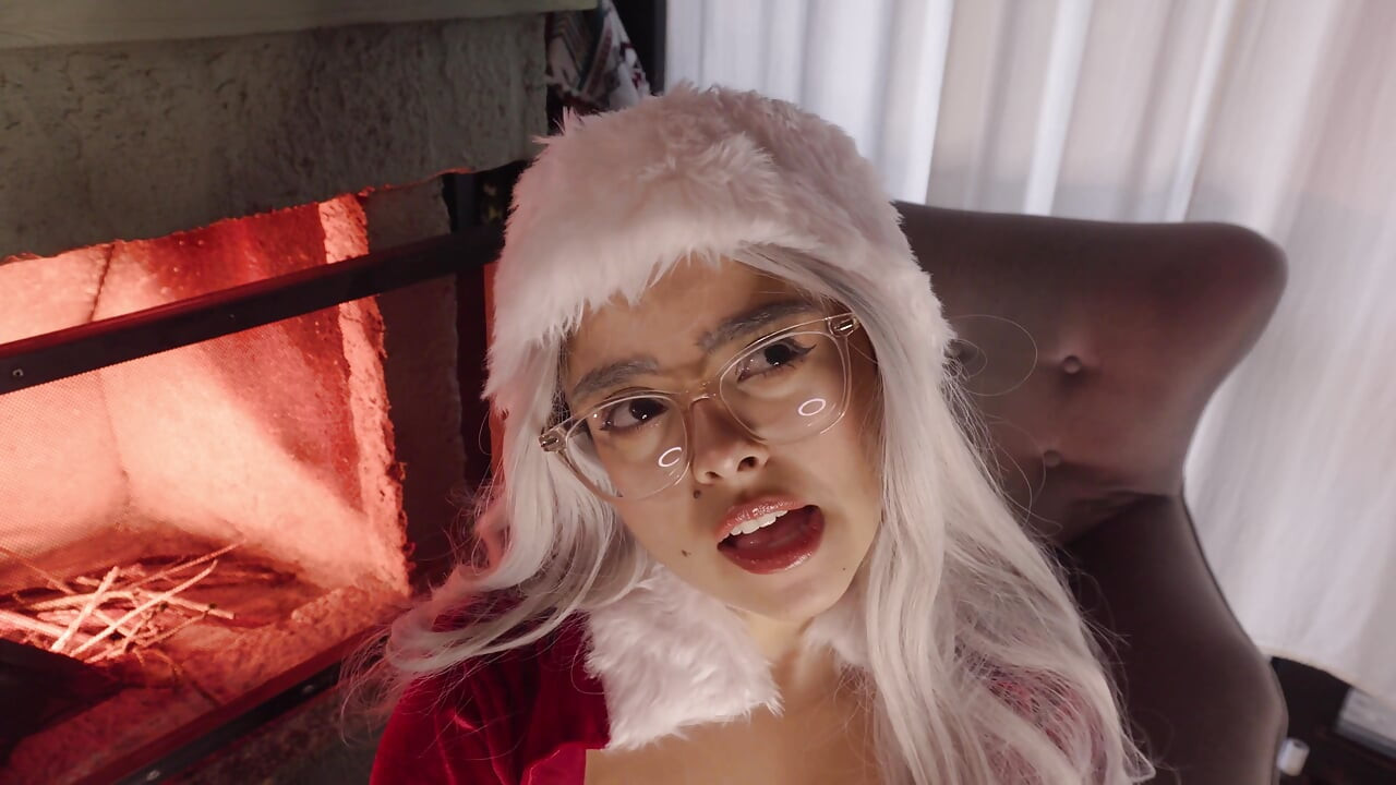 POV: Mrs Claus Needs a New Helper