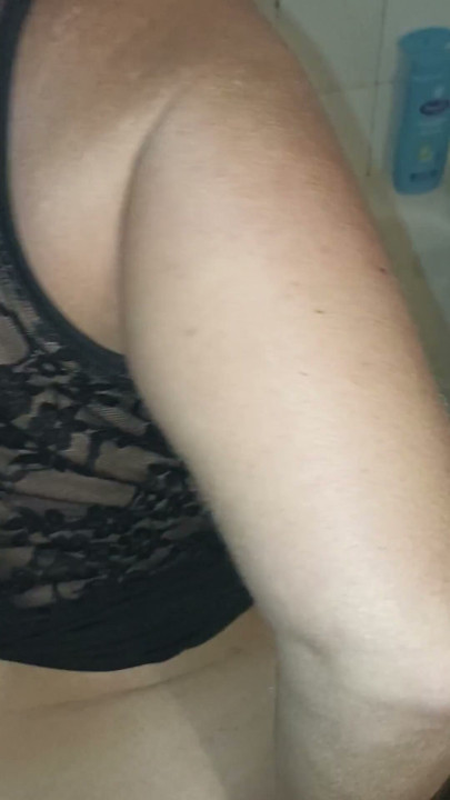 Jade in the bathroom sucks cum on my face | Clip 1