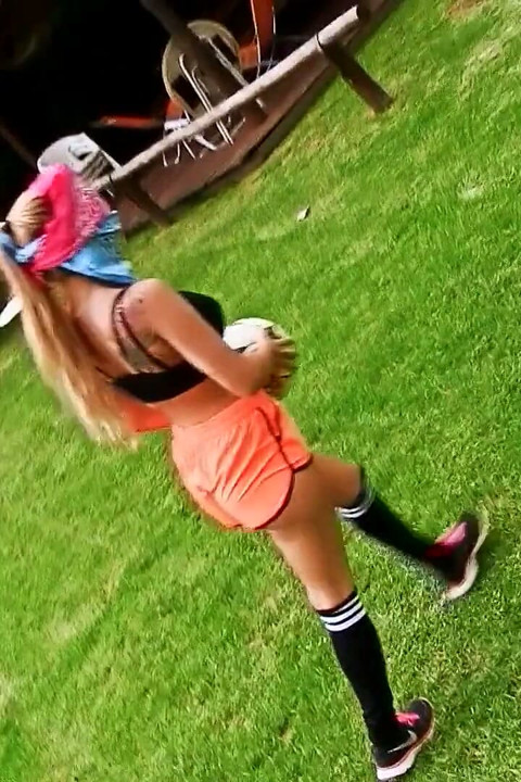 Strip Soccer