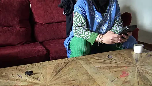 Muslimische stiefmutter lässt mich vor dem college in den mund kommen