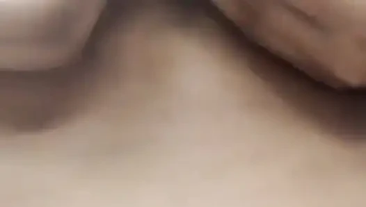 Indonesische college-mädchen sexy muschi und dicke titten
