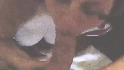 Моя жена сосет