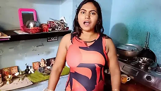 Seks keras ayah tiri dengan putri tiri India desi di kamar (Mohini)