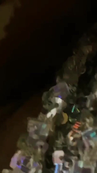 2 बड़े काले लंड द्वारा हार्डकोर चुदाई से पहले सुंदर चूत चाटी जाती है । क्लिप 1