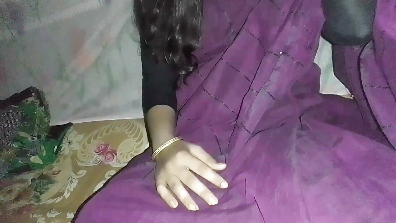 Bangladeshi couple going to ready for to start fuck