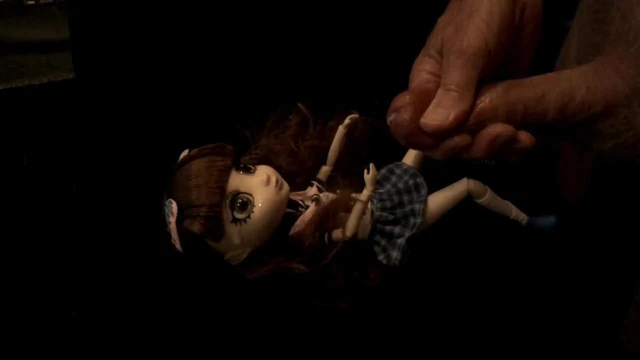 Doll facial