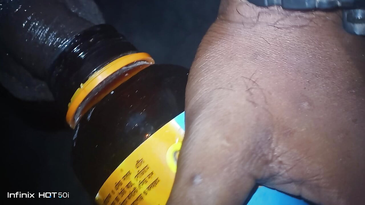 Step Mom helping her Step Son cum quickly on her round ass while watching the World Cup