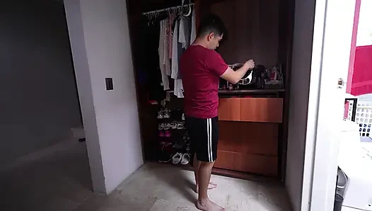 Külot takıntısı üvey anne Alondra azgın üvey oğlunu yakalıyor ve sikiyor 4k