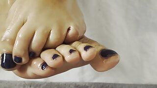 Oily foot play