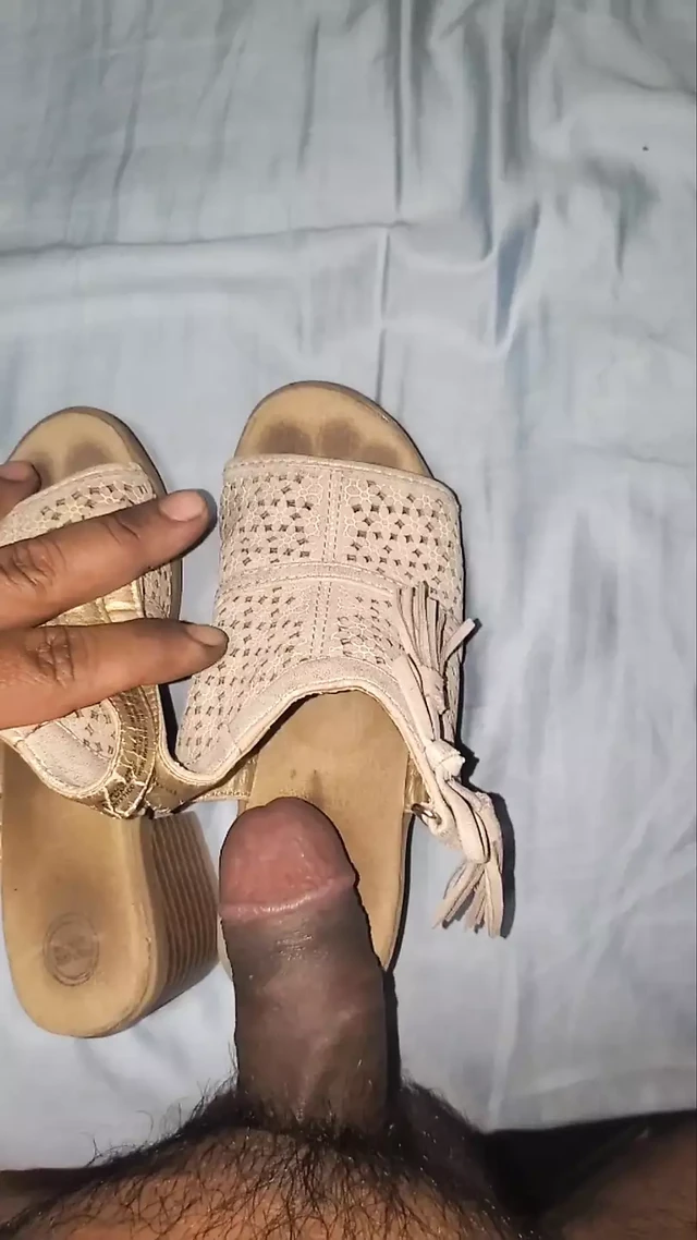 mechanic visit friend place and played with open wedge heels while was showering