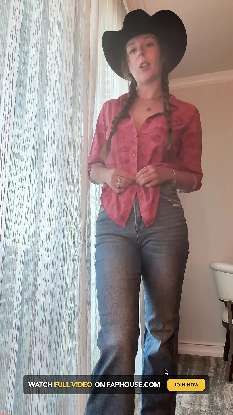 Sexy Cowgirl Gives You a JOI