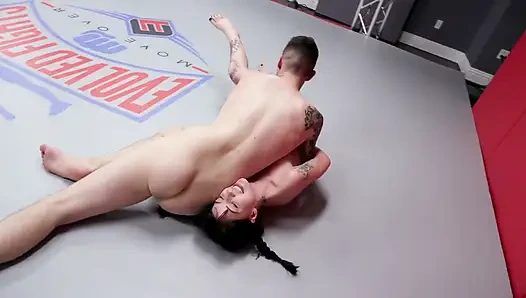 Charlotte sarte gegen billy boston mixed-wrestling