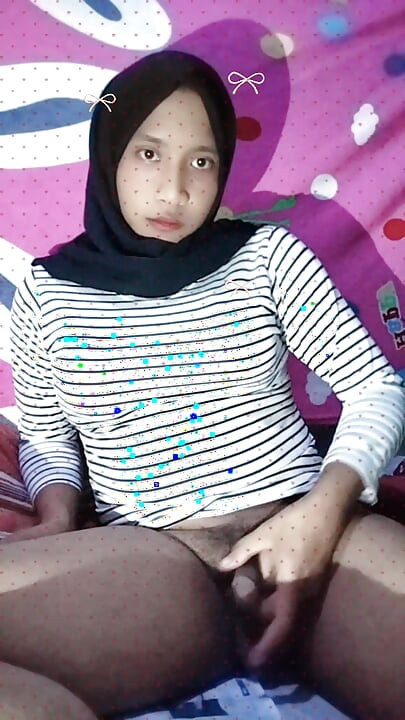 Hijab Is A Beautiful Girl Who Wants To Be Naked
