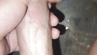 热辣的重口味操鸡巴男孩独自在家撸管